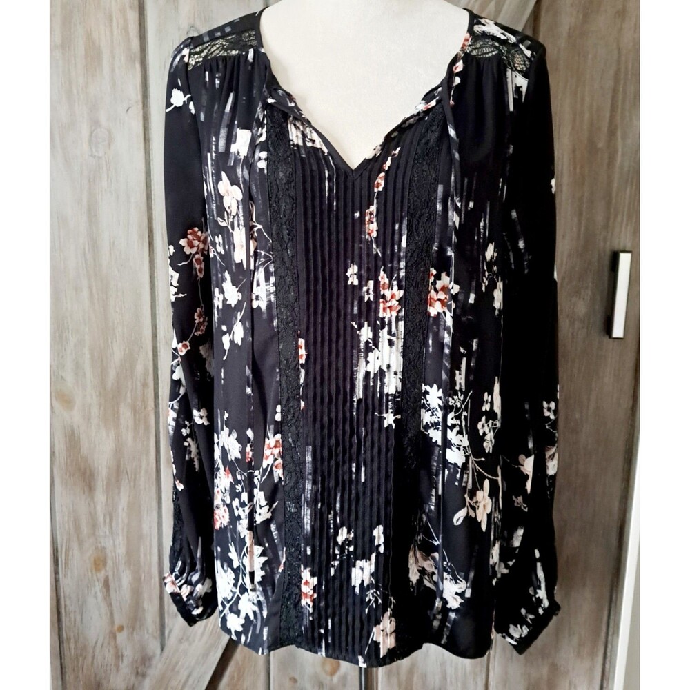 WHBM Womens Hi-Lo Tunic Blouse Top Black Floral Sz 8 Chiffon Lace Detail Pintuck